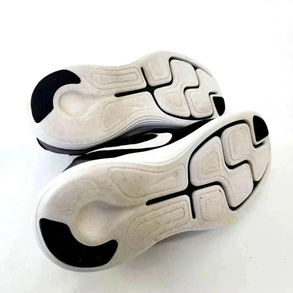 Nike Lunar Converge Running Shoes - 9.5/11 - Picture 4 of 10